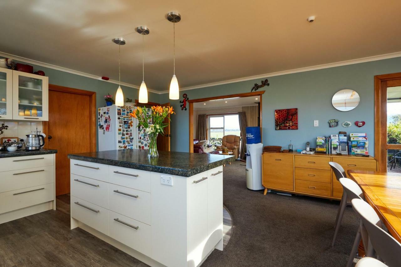 Brook House B&B & Cottages Kaikoura Extérieur photo