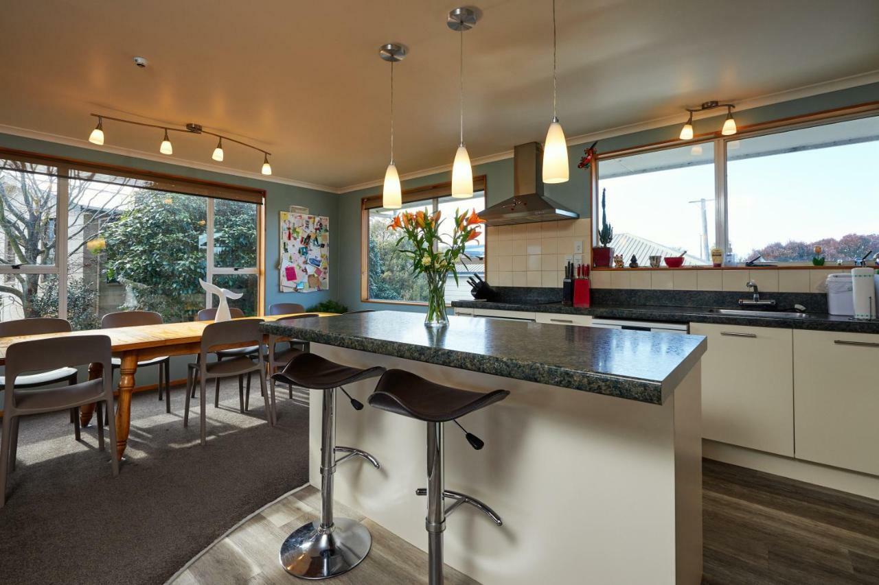 Brook House B&B & Cottages Kaikoura Extérieur photo