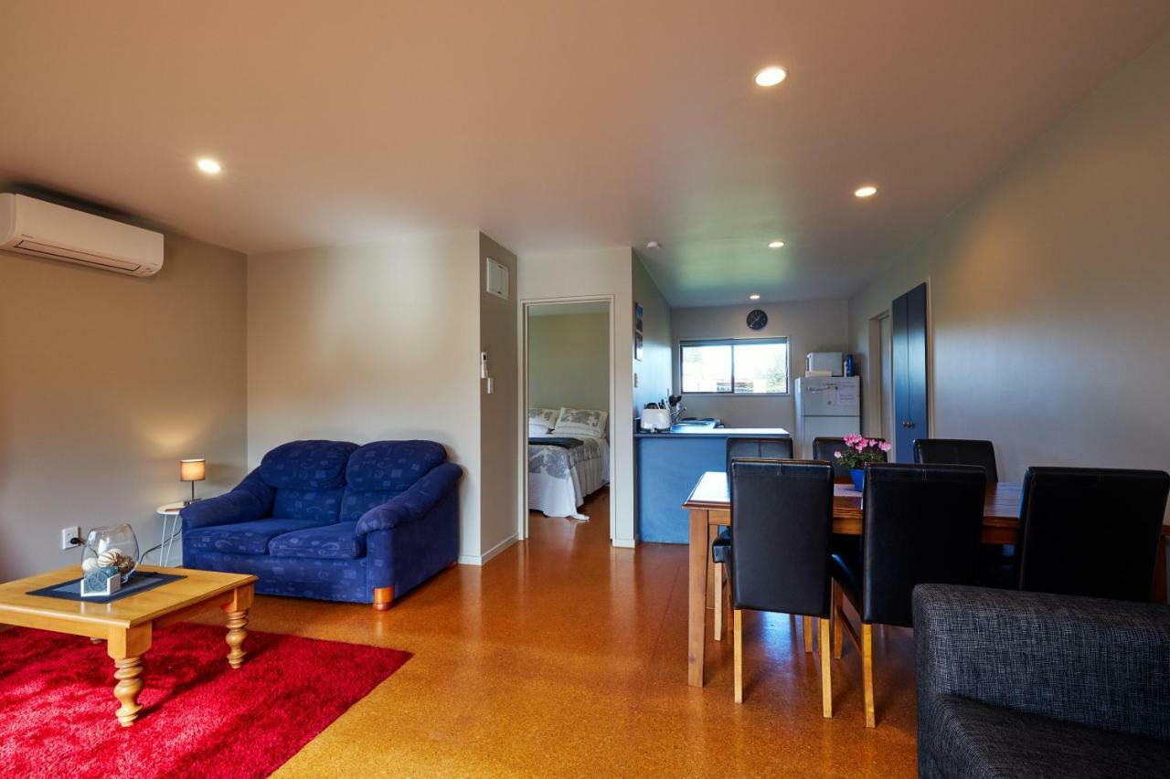 Brook House B&B & Cottages Kaikoura Extérieur photo