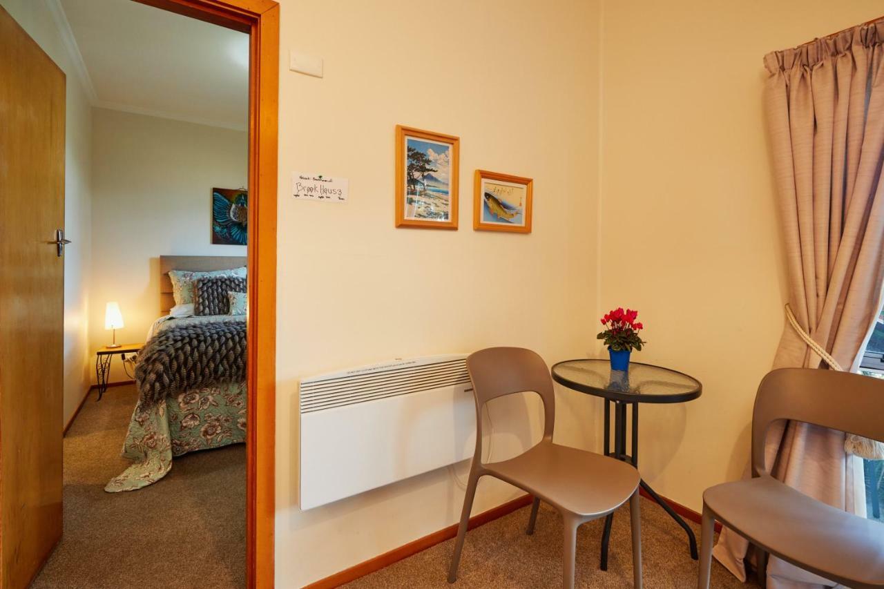 Brook House B&B & Cottages Kaikoura Extérieur photo
