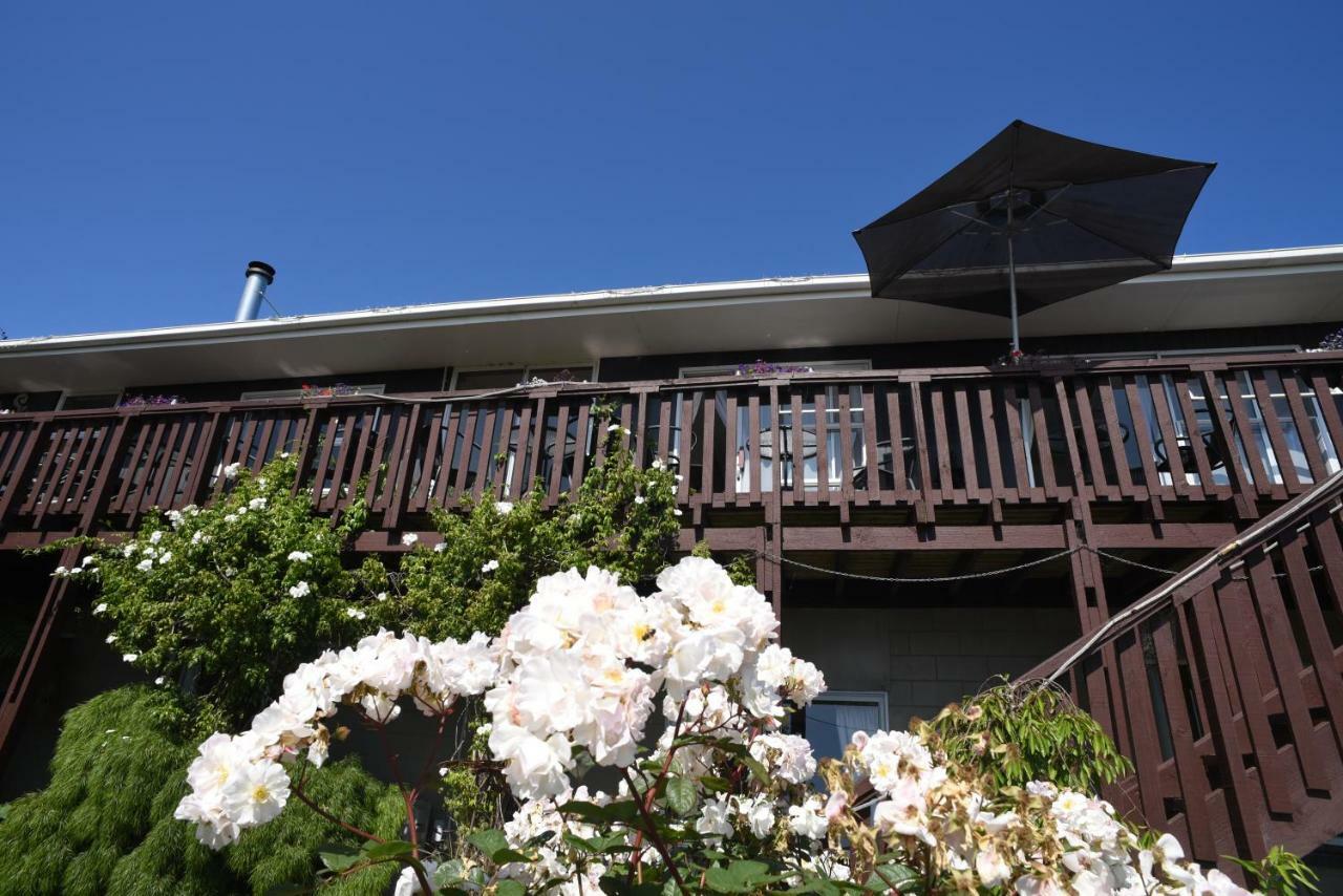 Brook House B&B & Cottages Kaikoura Extérieur photo