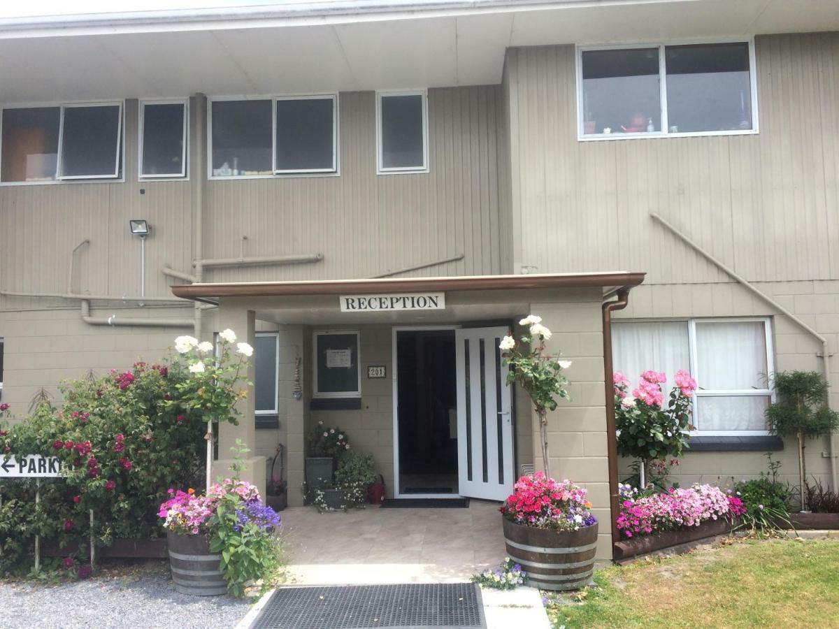 Brook House B&B & Cottages Kaikoura Extérieur photo